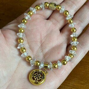 Rustic Cuff Gorgeous Faceted Crystal Stainless Goldtone Logo Stretch Bracelet